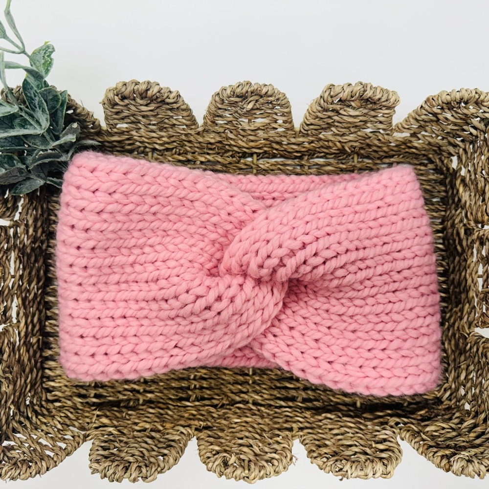 Wool Ear Warmer 🩷